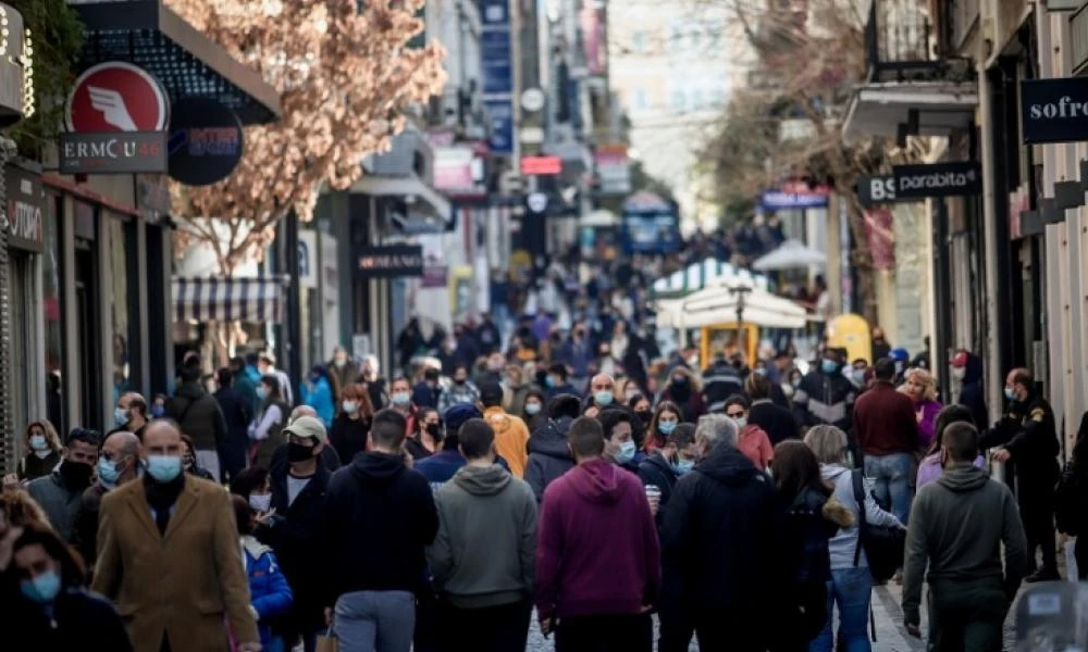 Αύξηση δημοσίων εσόδων και σχέδια για φοροελαφρύνσεις στη μεσαία τάξη